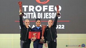 sr podio foto simone ferraro sf109955 copia